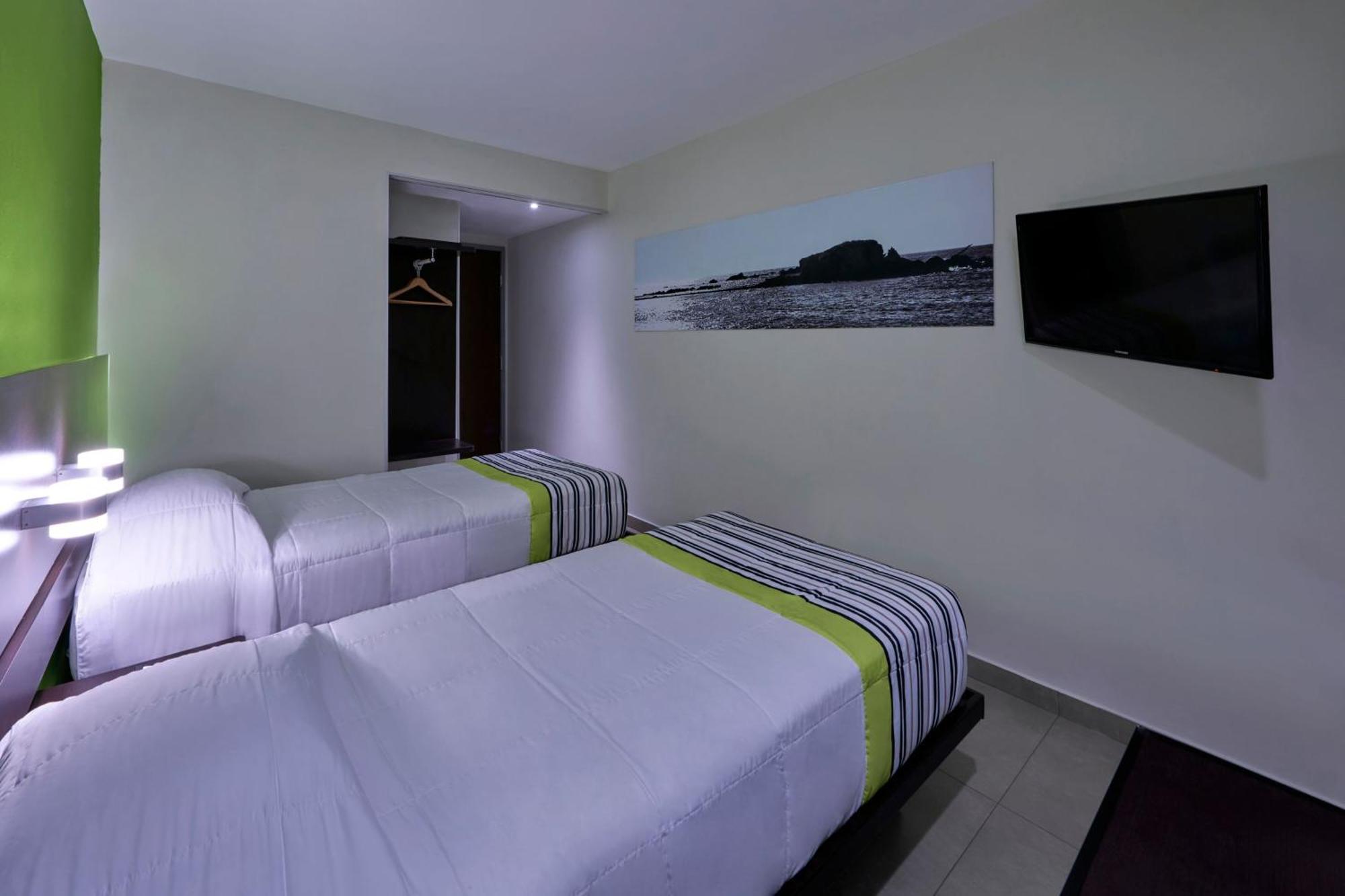 ซิตี้ เอ็กซ์เพรส จูเนียร์ กังกุน Hotel แคนคูน ภายนอก รูปภาพ