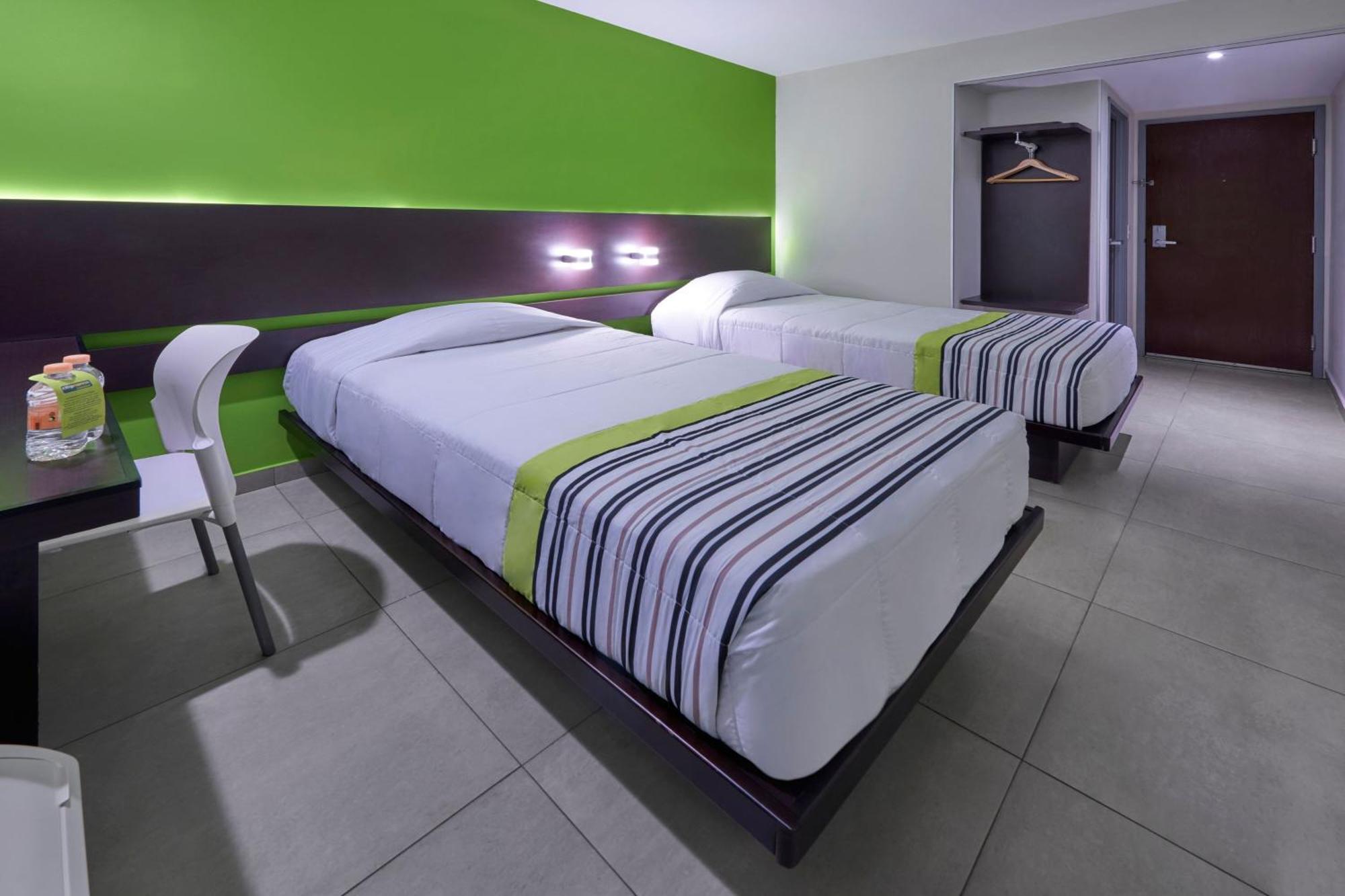 ซิตี้ เอ็กซ์เพรส จูเนียร์ กังกุน Hotel แคนคูน ภายนอก รูปภาพ